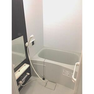 ラクーチェの浴室