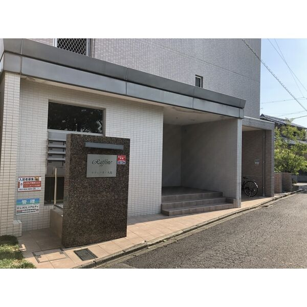 ラフィーネ・大島のエントランス