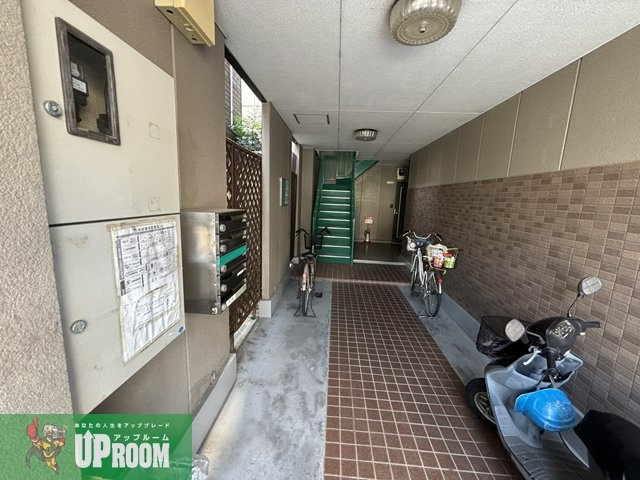 ブルーヒルズのエントランス