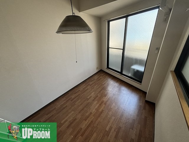 ブルーヒルズの寝室