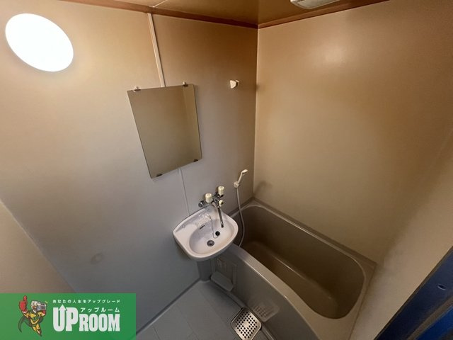 ブルーヒルズの浴室