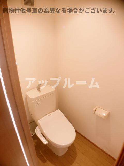 春日井市朝宮町２丁目のアパートのトイレ