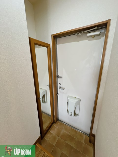 ソフィア桜川の玄関