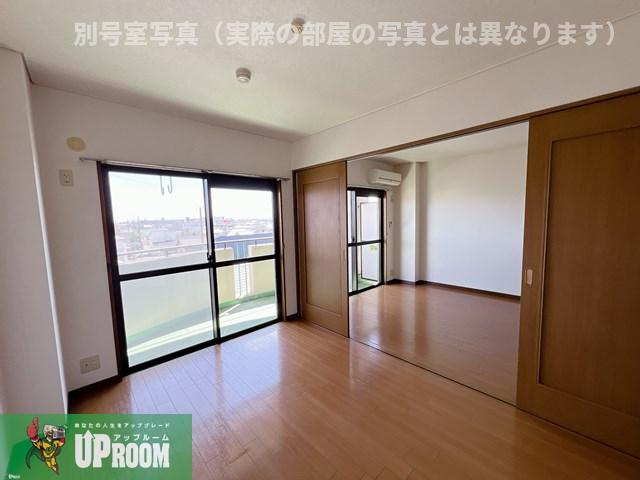 アドヴァンスの居間・リビング