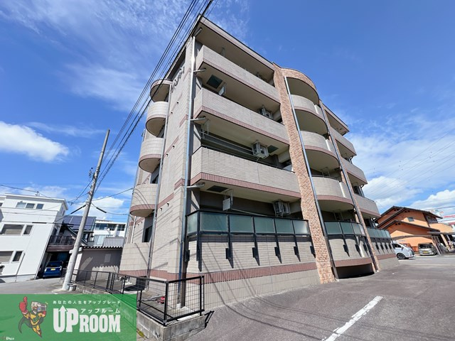 アドヴァンスの外観