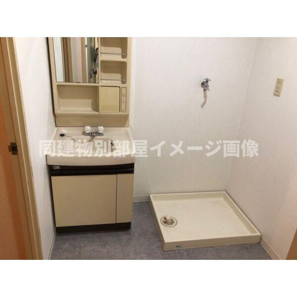 エルグランデ味美の洗面所