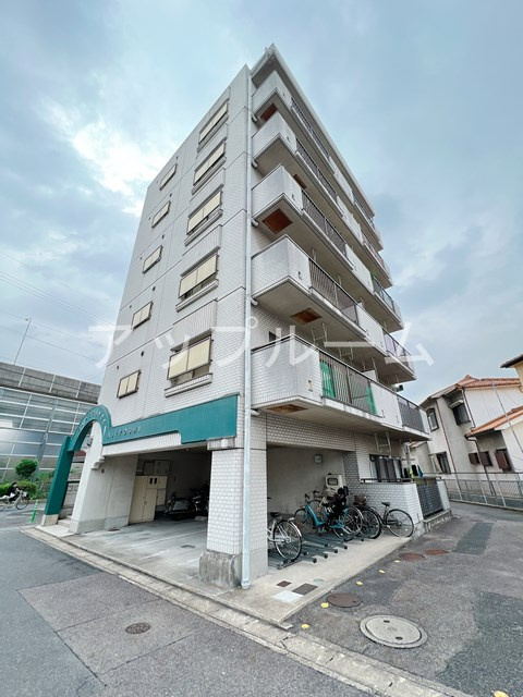 エルグランデ味美の外観