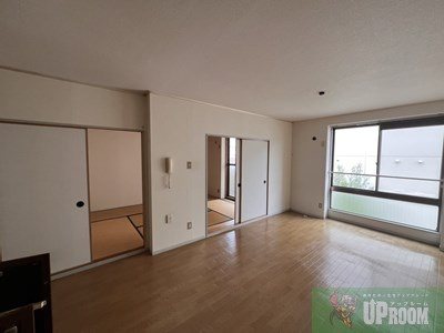 グリーンハイツ春日井の居間・リビング