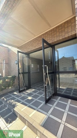 ブランシュピア味美のエントランス