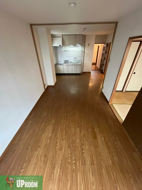 ルミエール松河戸の居間・リビング