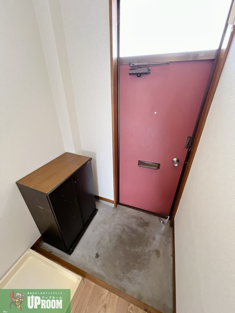 プチルームTの玄関