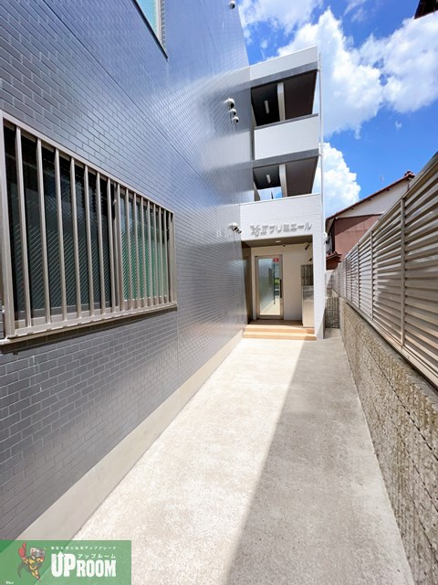 YGⅡプリミエールのエントランス