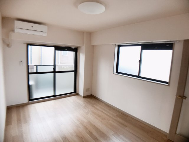 グレイスコートの居間・リビング