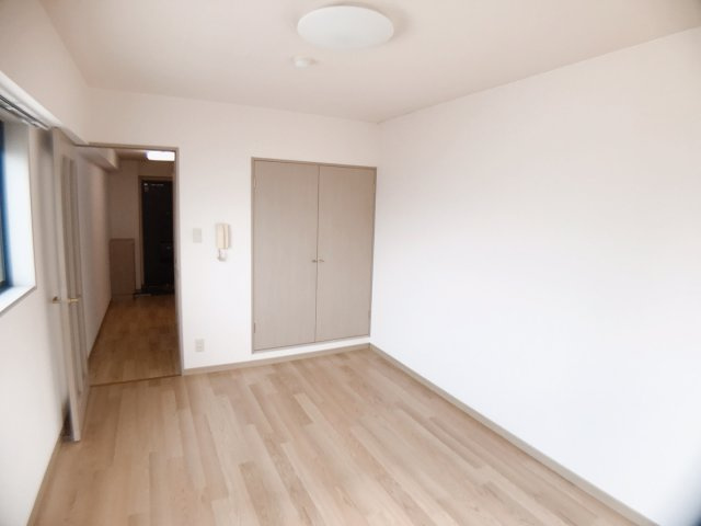 グレイスコートの居間・リビング