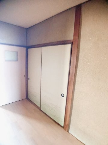 春日井市瑞穂通８丁目のアパートの収納
