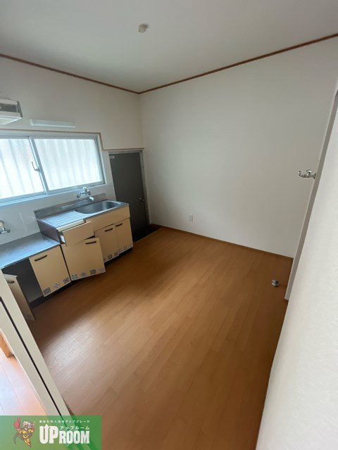 勝川町貸家のキッチン