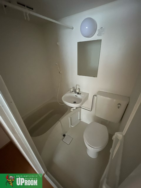 勝川町貸家の浴室