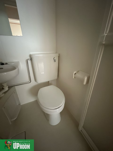 勝川町貸家のトイレ