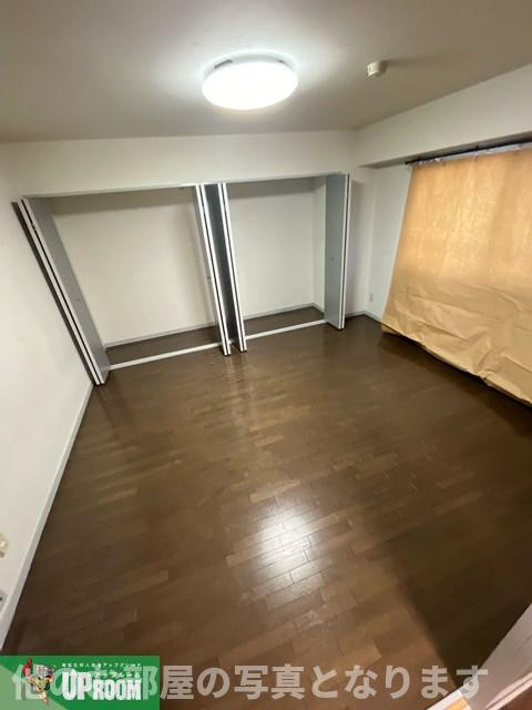 新豊土地ビルの洋室