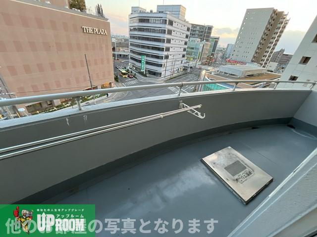新豊土地ビルのバルコニー