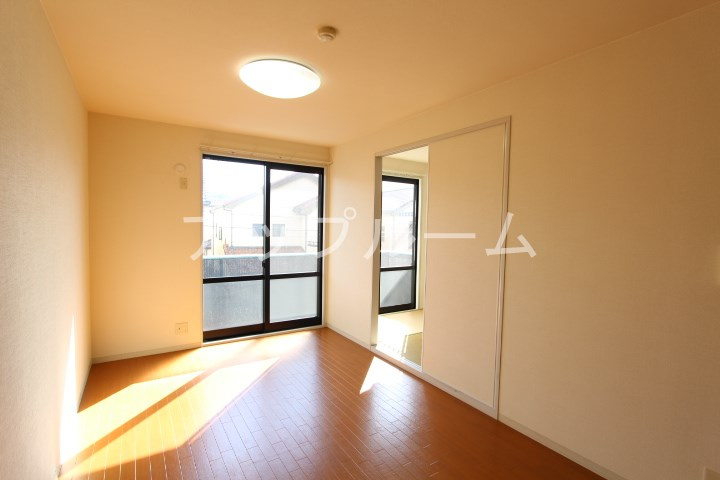 第2グリーンコーポ守山の居間・リビング