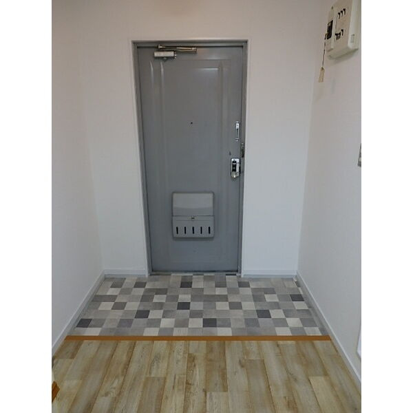 ワコー瑞穂の玄関