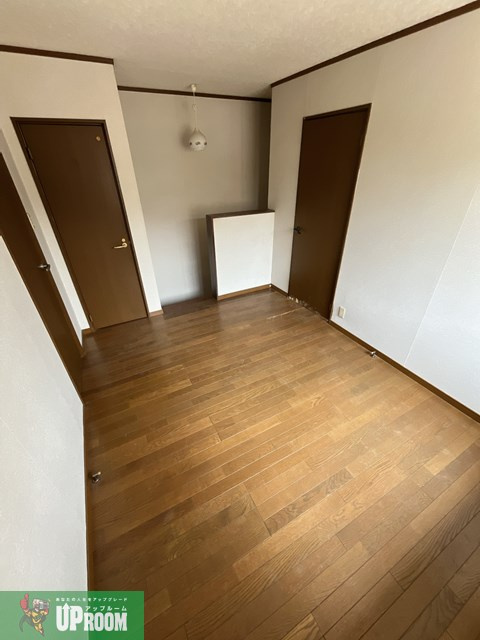 明知町戸建の玄関