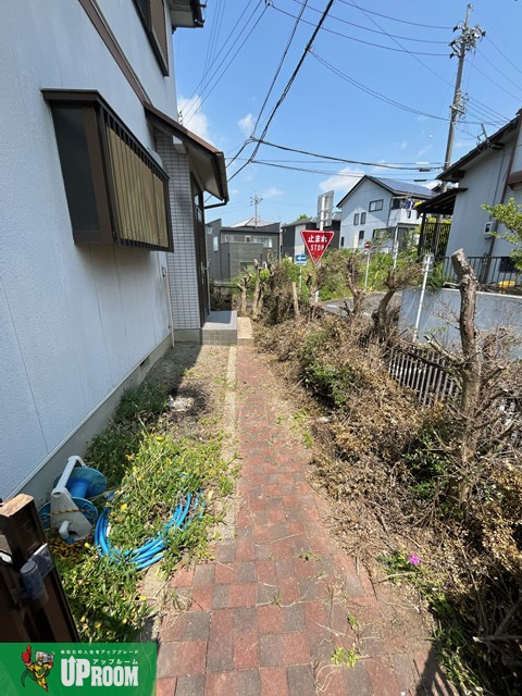 明知町戸建の庭