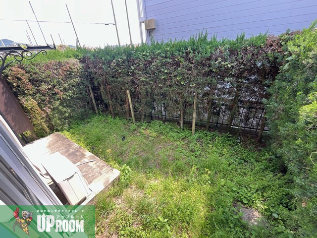 コーポ・オリオンの庭