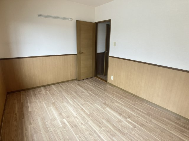 シャン・ティオン壱番館の洋室