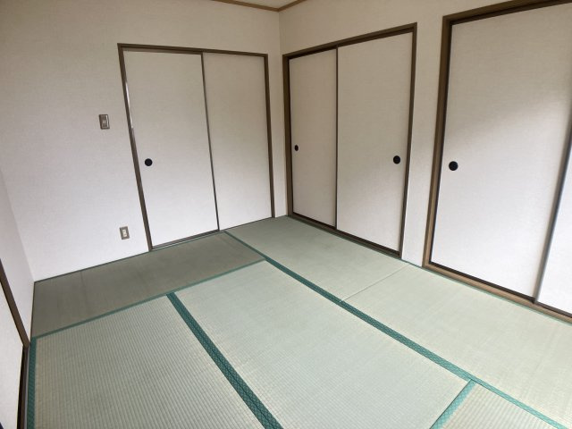 シャン・ティオン壱番館の和室