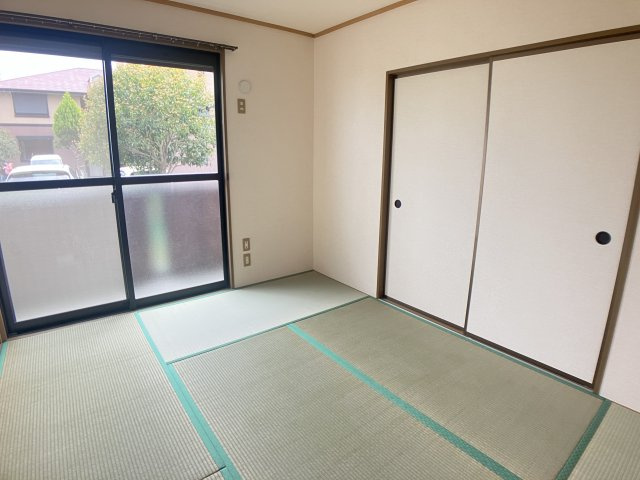 シャン・ティオン壱番館の和室