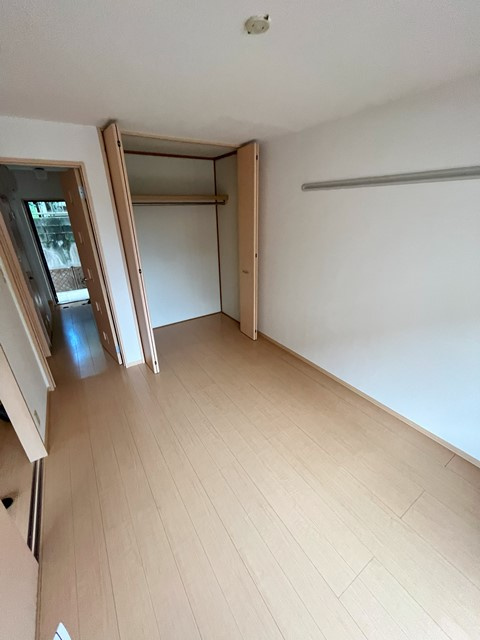 プレミール千代田の洋室