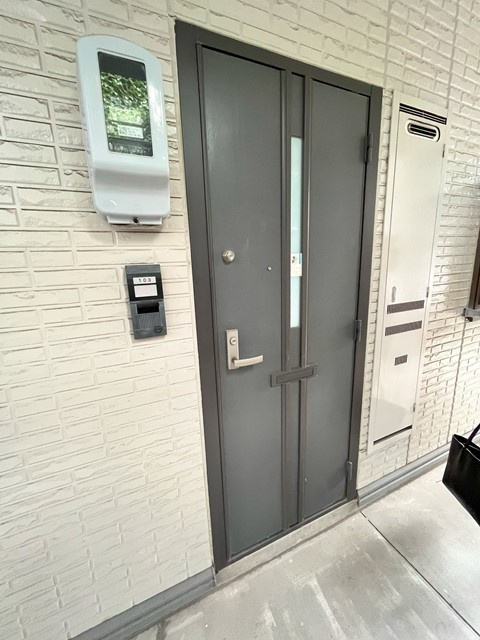 プレミール千代田のエントランス