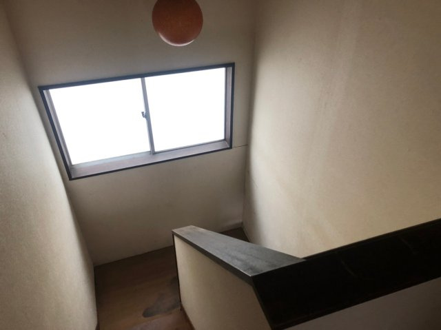 西京区役所前　テナントテラスの内装