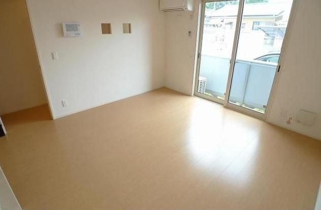 エクセレント三輪野山 Ⅰの寝室