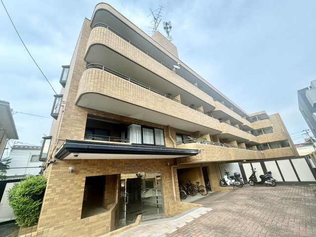 朝日プラザ五橋東の外観