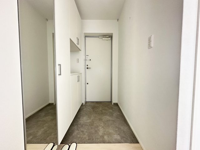 リーヴァかもべⅡの玄関