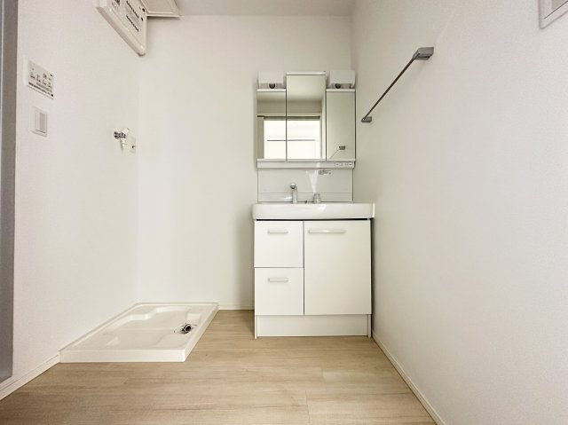 リーヴァかもべⅡの独立洗面台