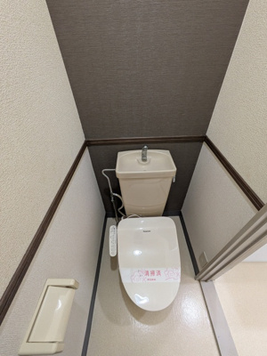 洗浄便座付トイレです