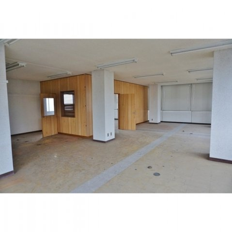 岐阜市六条北２丁目の店舗事務所の内装