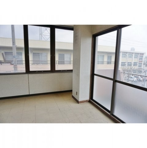 岐阜市六条北２丁目の店舗事務所の内装