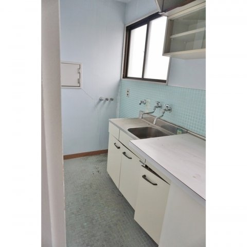 岐阜市六条北２丁目の店舗事務所の内装