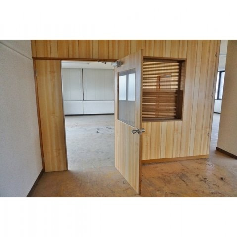 岐阜市六条北２丁目の店舗事務所の内装