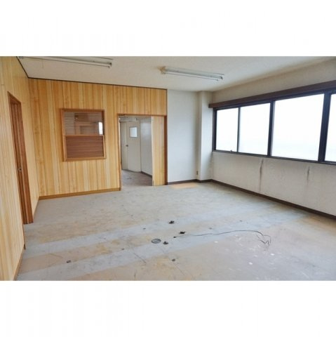 岐阜市六条北２丁目の店舗事務所の内装