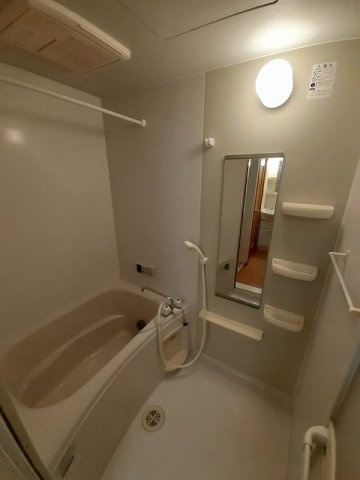 コート・サンモールの浴室|日々の疲れを癒すお風呂付です