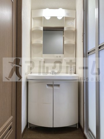 マンション完洋荘の独立洗面台