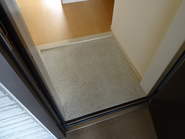 べレオ　フォレストの玄関