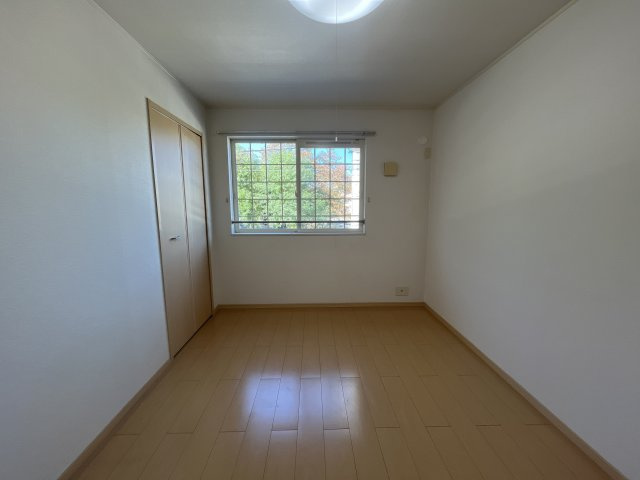 スマイル　タウンＡの子供部屋