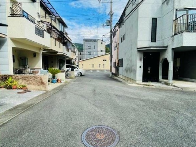 【前面道路含む現地写真】 | 山科区大宅細田町　売地（建築条件付き）